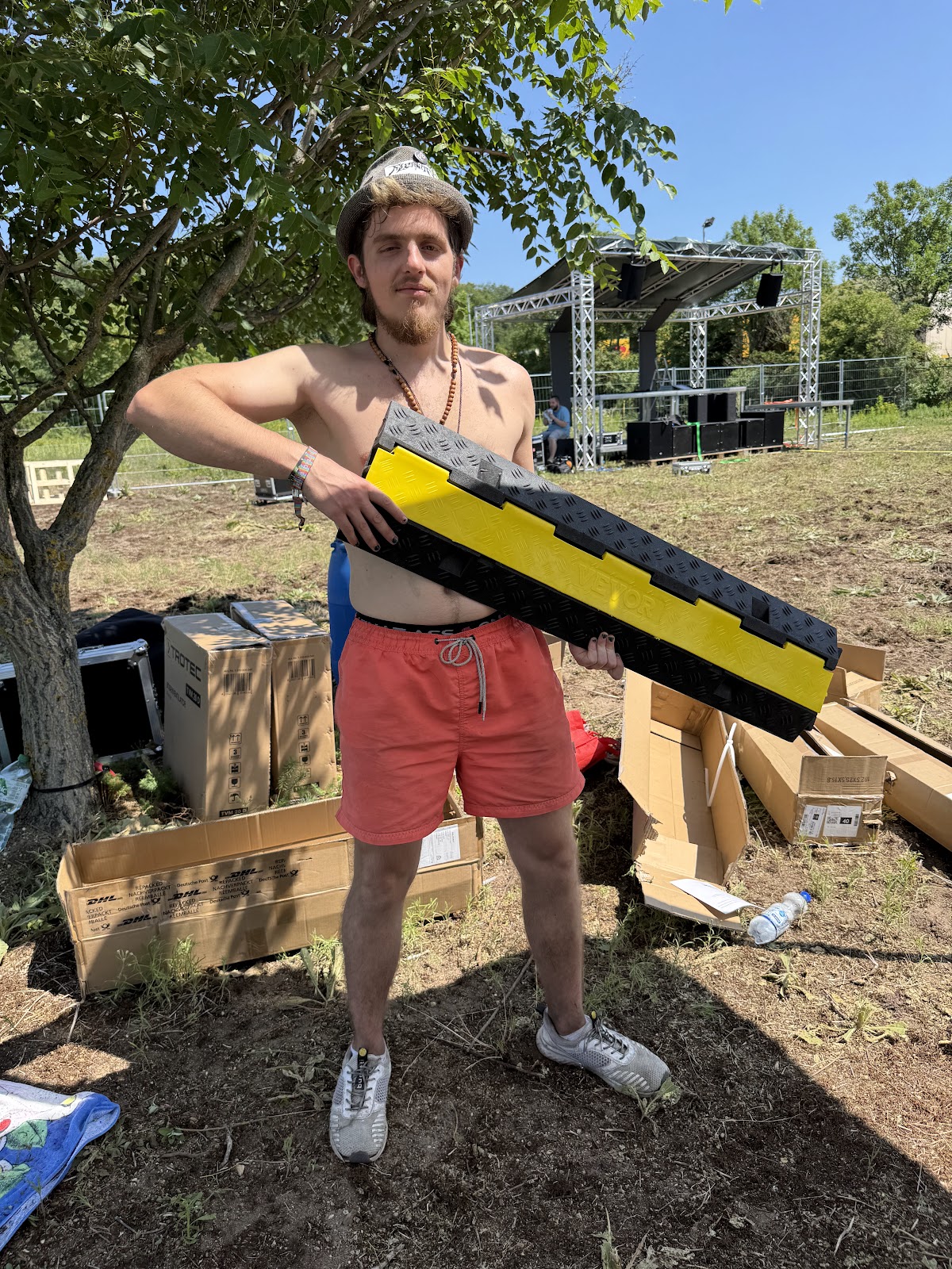 OZONE Kollektiv Aufbau