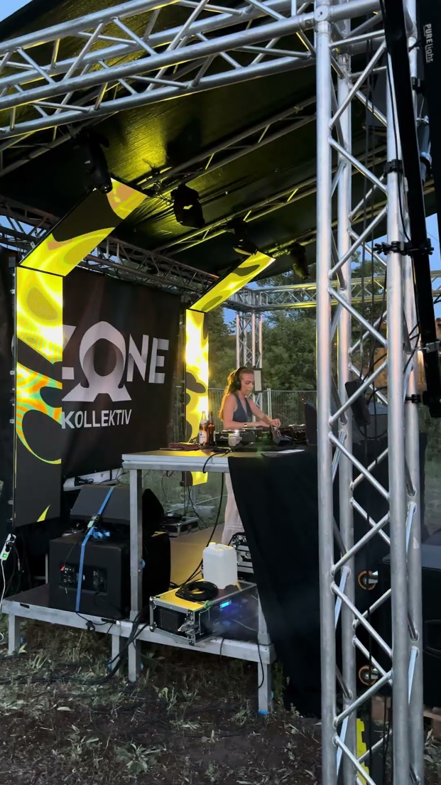 OZONE Kollektiv Aufbau