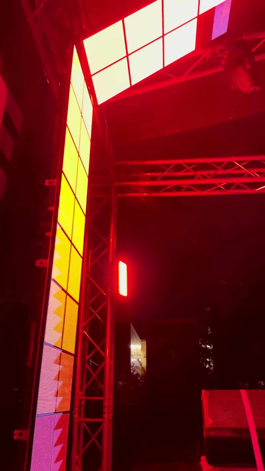 OZONE Kollektiv Live